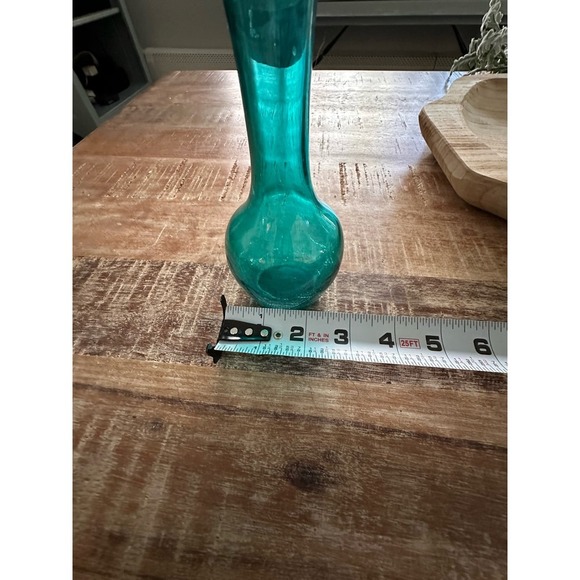 Beautiful vintage small teal vase with crackled glass at bottom - Picture 7 of 7